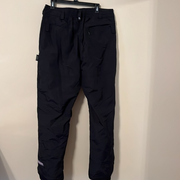 Women’s Columbia Board Apparel - Picture 7 of 14